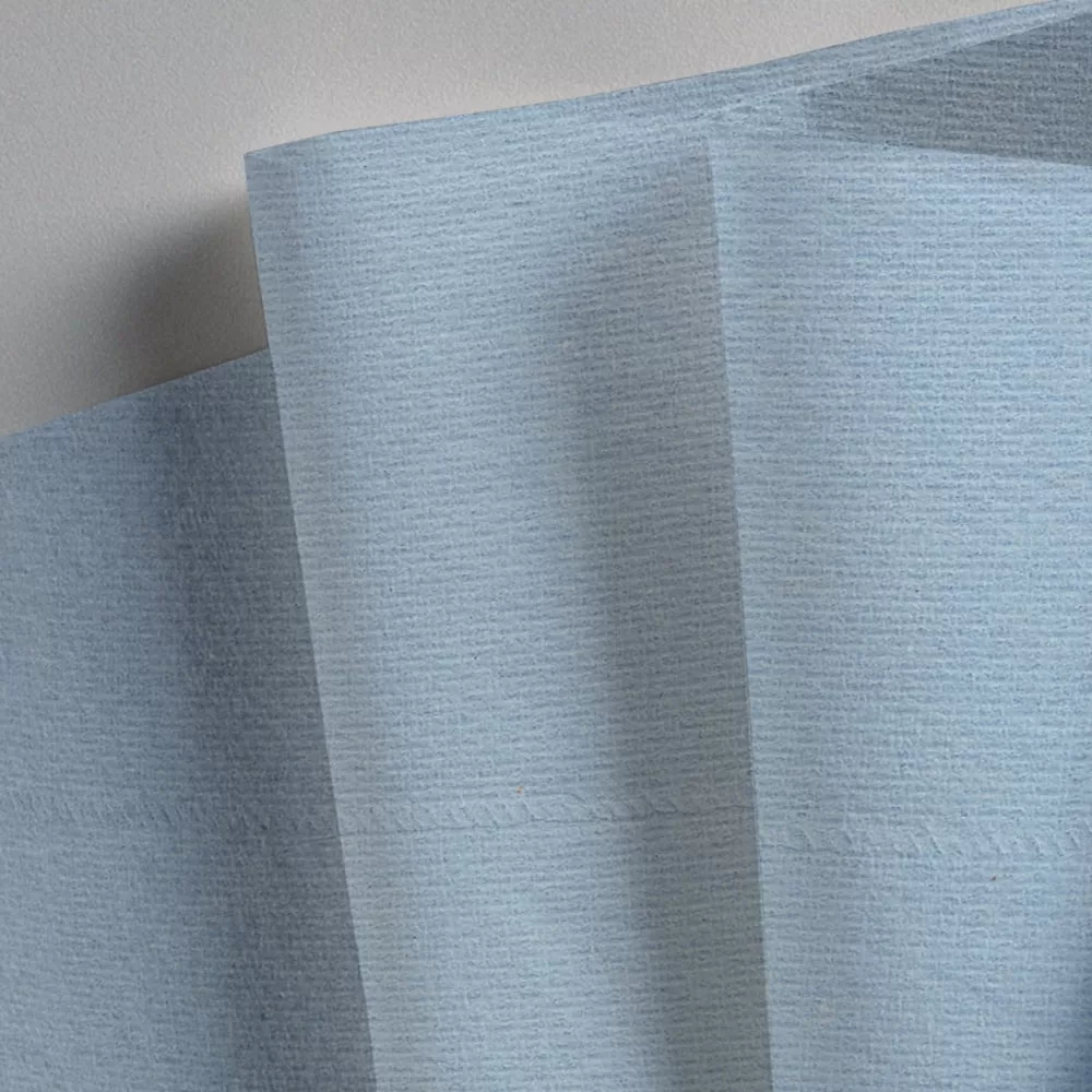 WypAll® Industrial Wiping Paper L20 Centrefeed 7302 - 6 rolls x 380 sheets, 2 ply, blue - Image 4